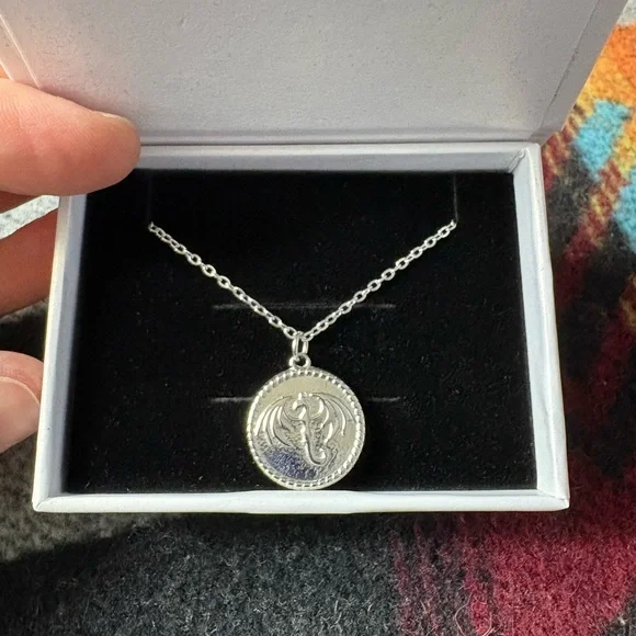 Estori (Throne of Glass) The Thirteen Coin Pendant Necklace - Picture 1 of 3